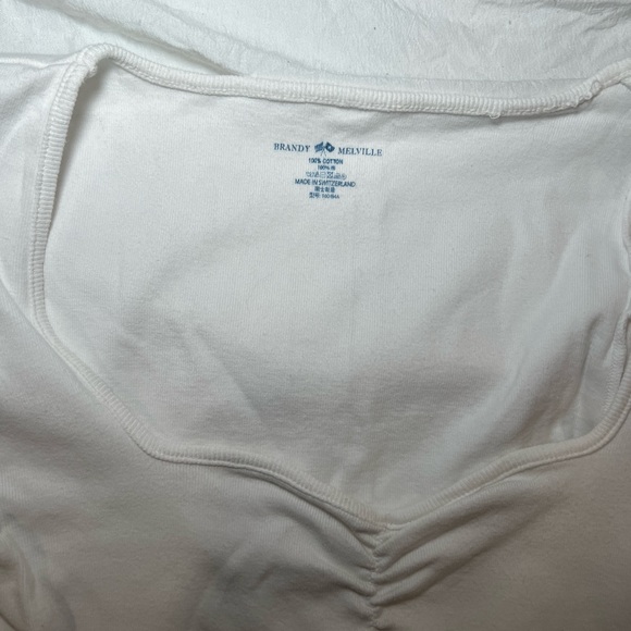 Brandy Melville White Top - Picture 2 of 2